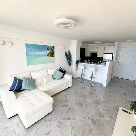 Luxury Ocean View 6th Floor Апартаменты *